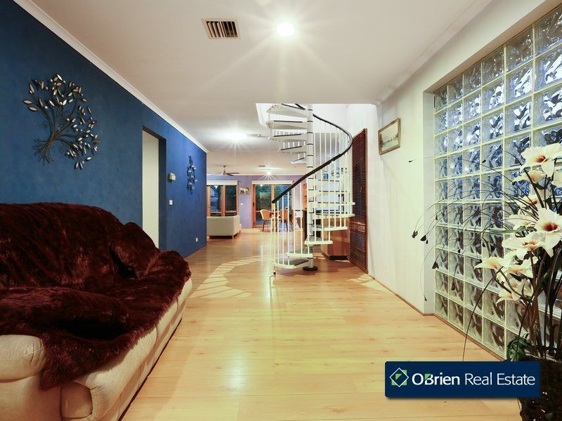 18 Marjoram Close, Hallam VIC 3803