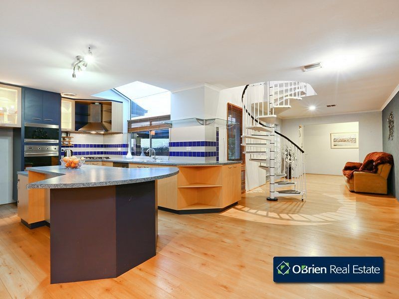 18 Marjoram Close, Hallam VIC 3803