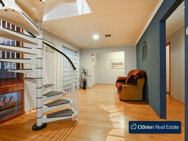 18 Marjoram Close, Hallam VIC 3803