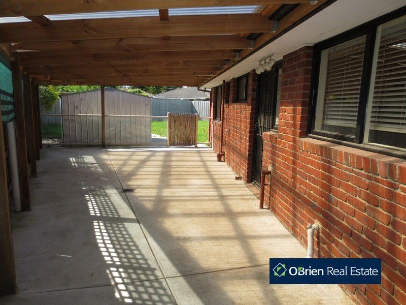 29 Wentworth Street, Cranbourne North VIC 3977