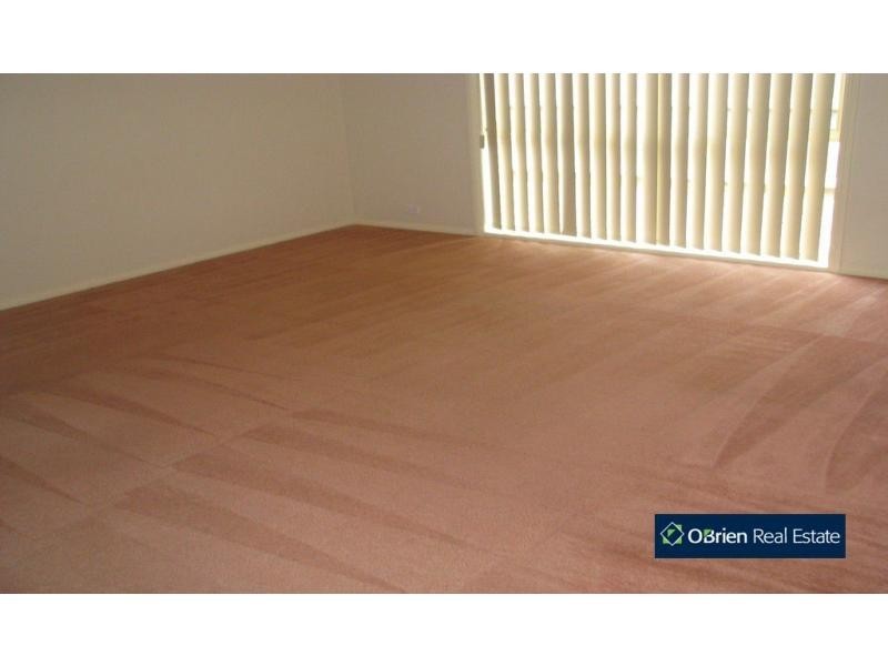 46 Hartland Circuit, Pakenham VIC 3810