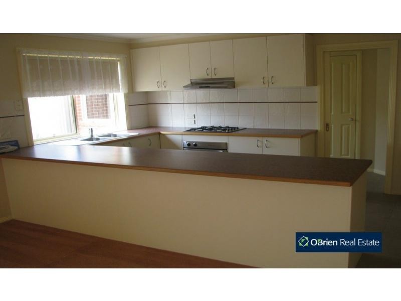 46 Hartland Circuit, Pakenham VIC 3810