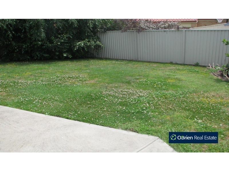 46 Hartland Circuit, Pakenham VIC 3810