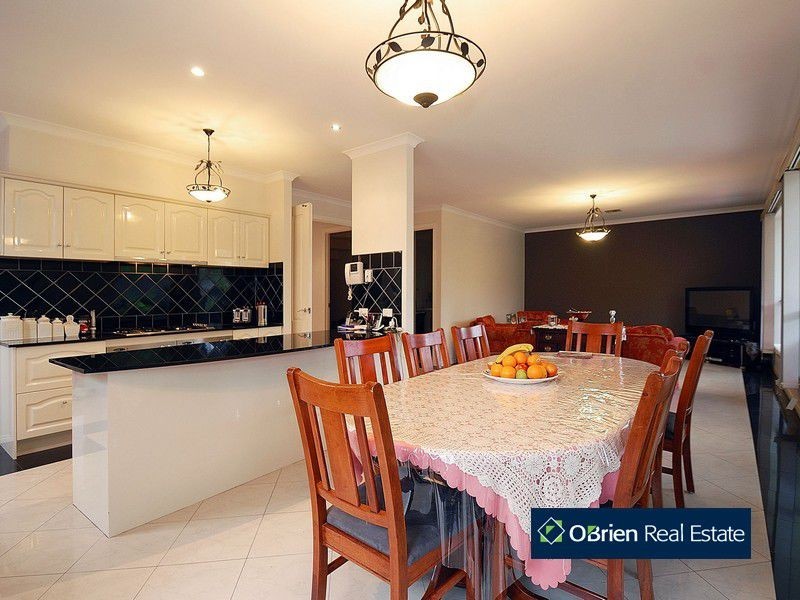 6 Bonny Court, Narre Warren South VIC 3805