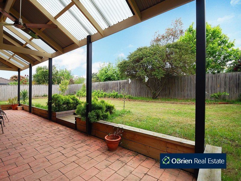 6 Bonny Court, Narre Warren South VIC 3805