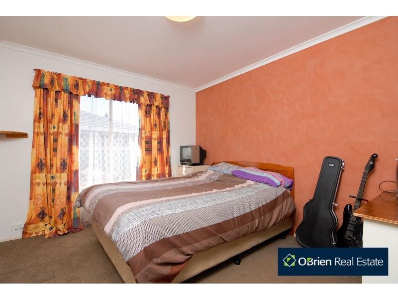 21 Damian Court, Cranbourne VIC 3977