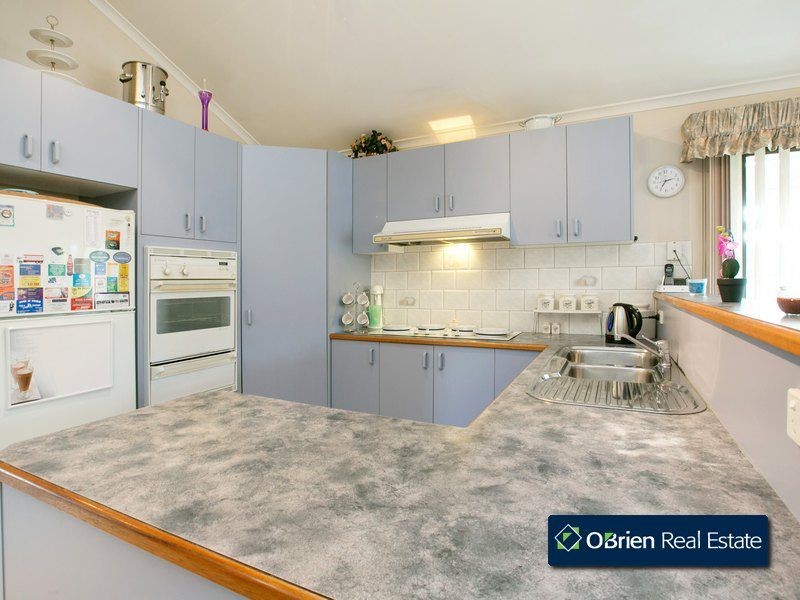 8 Ainsleigh Court, Narre Warren VIC 3805