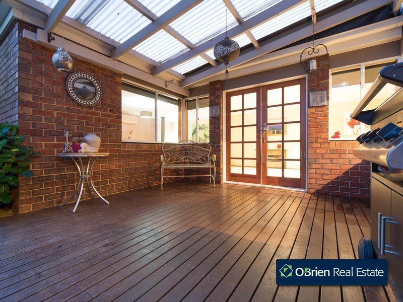 8 Ferncroft Court, Berwick VIC 3806