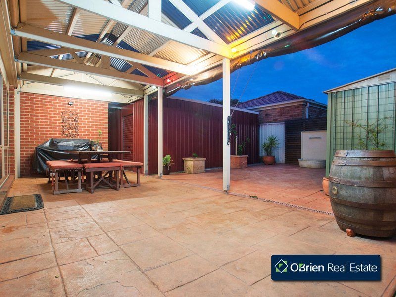 1 Ashbrook Way, Cranbourne VIC 3977