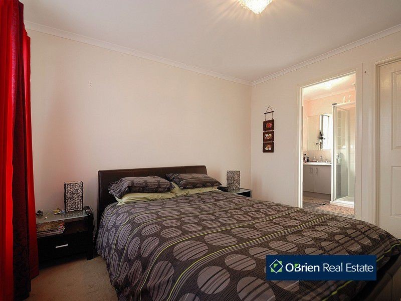 69 Calais Circuit, Cranbourne VIC 3977