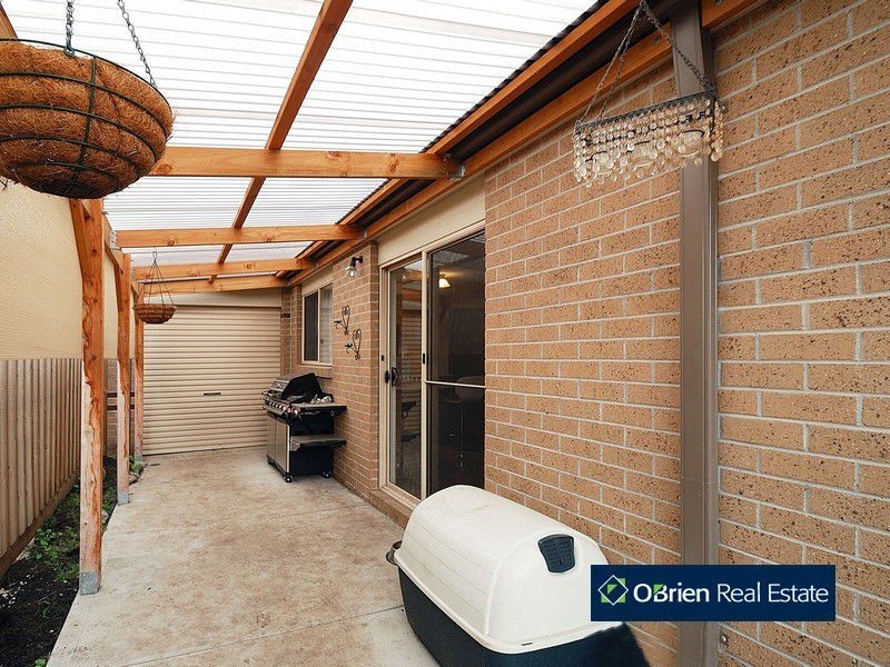 69 Calais Circuit, Cranbourne VIC 3977