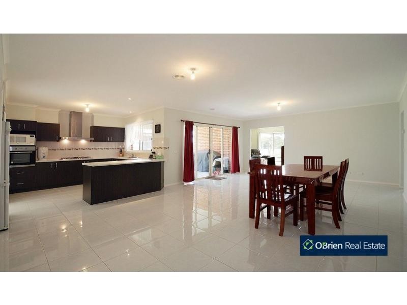 3 Amstel Mews, Cranbourne VIC 3977