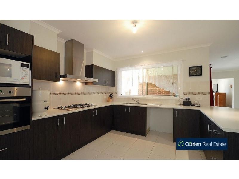 3 Amstel Mews, Cranbourne VIC 3977