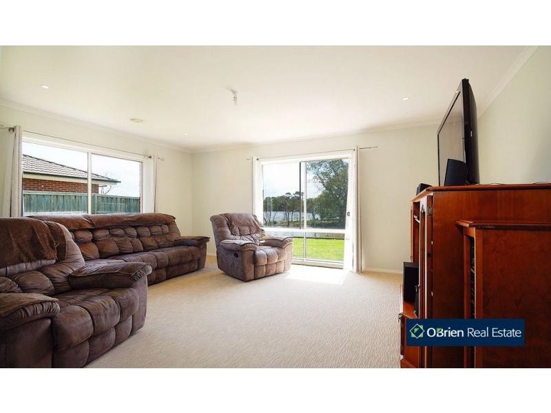 3 Amstel Mews, Cranbourne VIC 3977