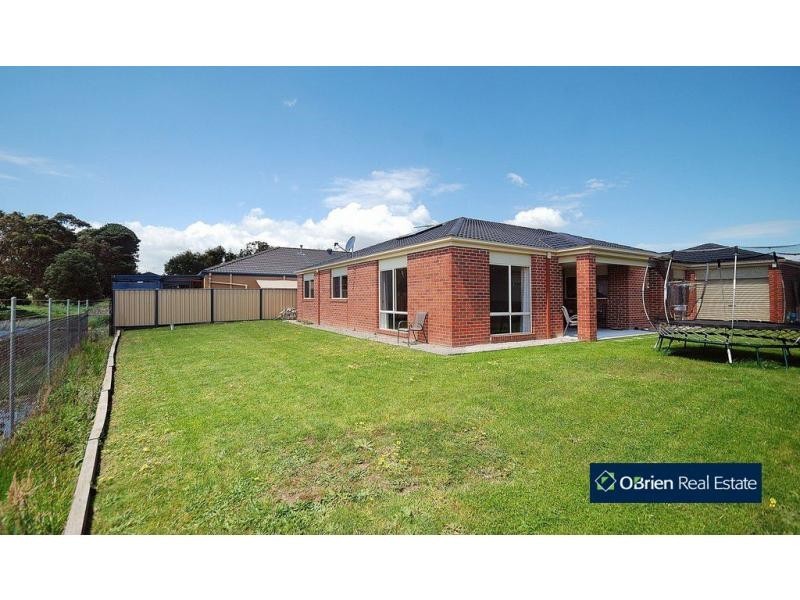 3 Amstel Mews, Cranbourne VIC 3977