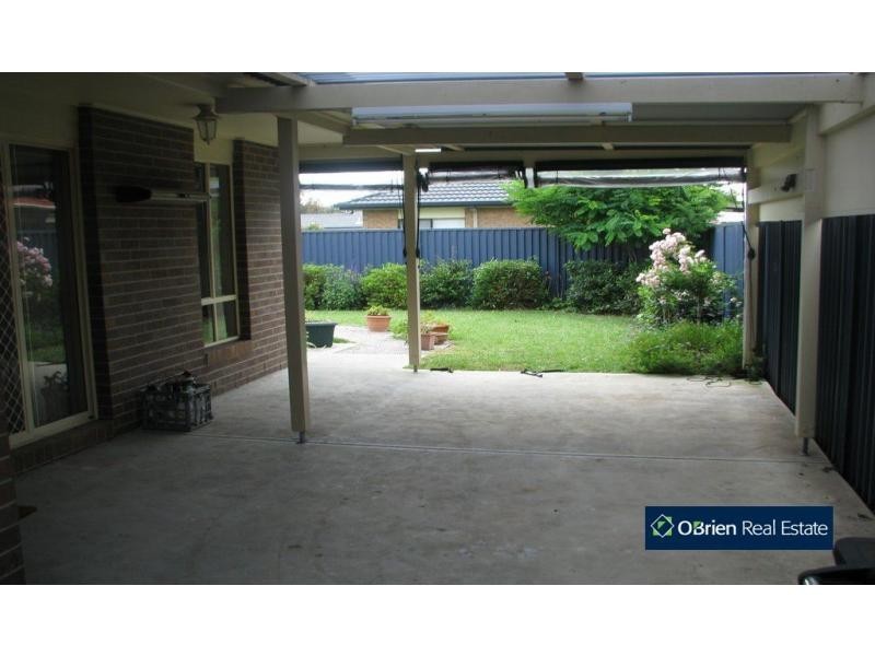 6 Stringybark Circuit, Pakenham VIC 3810