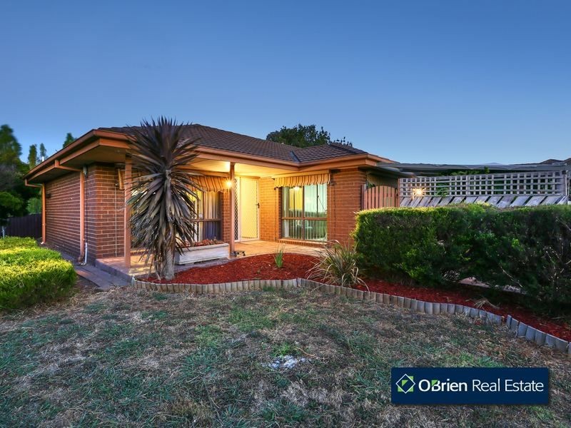 4 South Anderson Court, Cranbourne VIC 3977