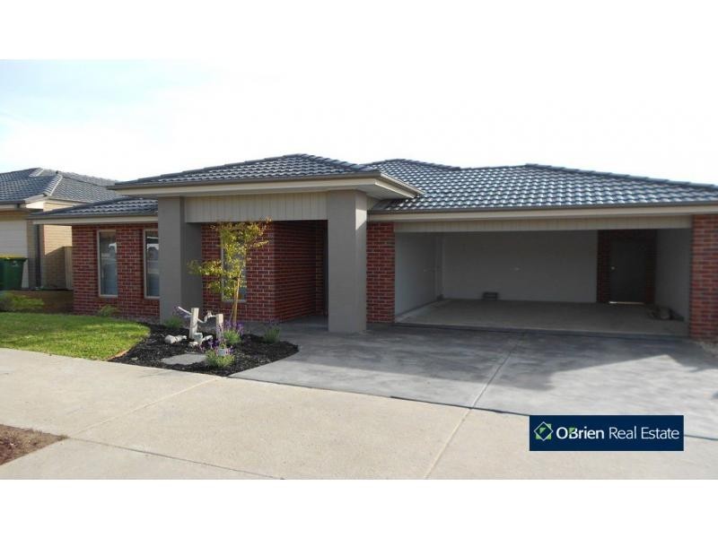 24 Majestic Drive, Officer VIC 3809