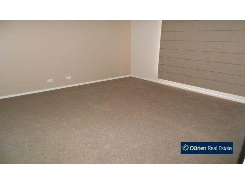 24 Majestic Drive, Officer VIC 3809