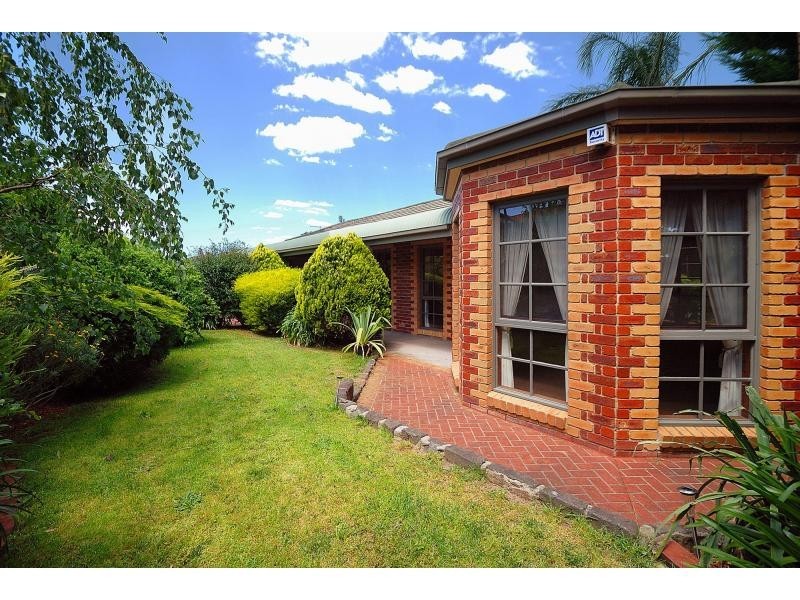 5 Don Juan Court, Narre Warren VIC 3805