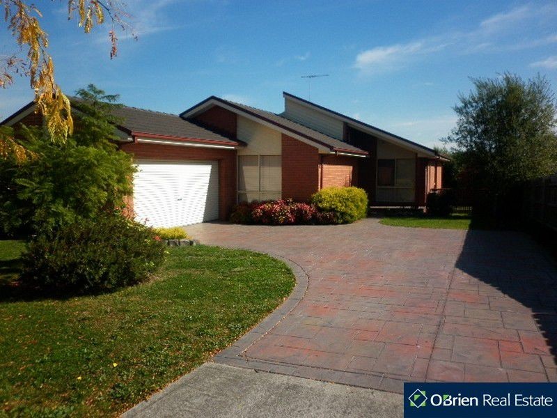 66 Wintersun Road, Berwick VIC 3806