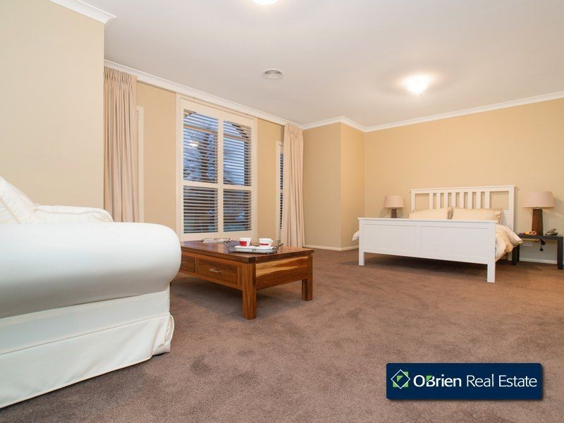 22 Bernly Boulevard, Berwick VIC 3806