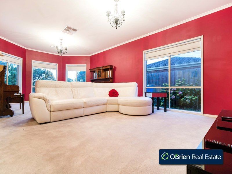 4 Fairholme Boulevard, Berwick VIC 3806