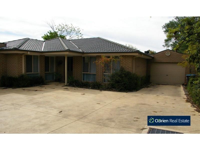 2/34 Clarence Road, Wantirna VIC 3152