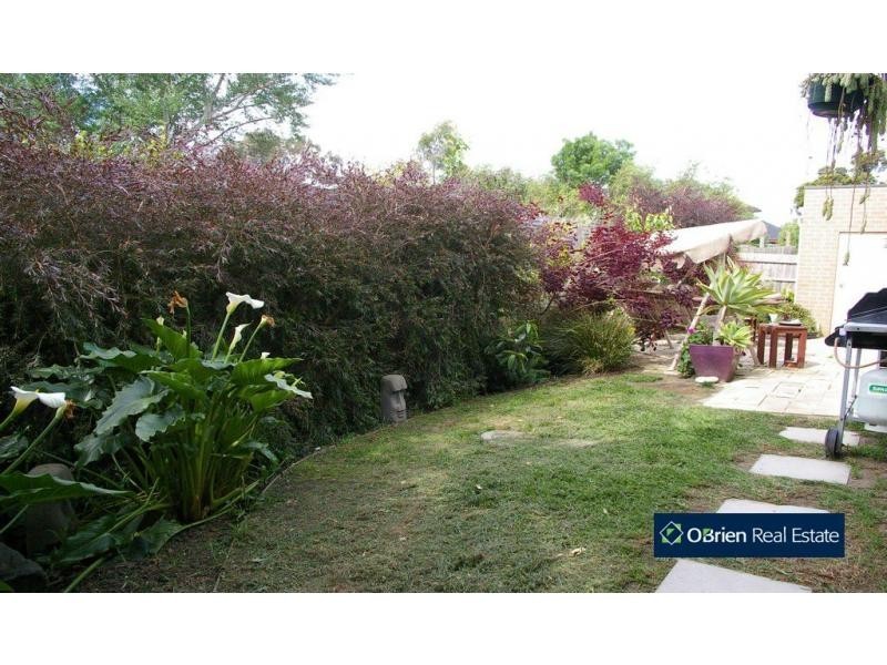 2/34 Clarence Road, Wantirna VIC 3152