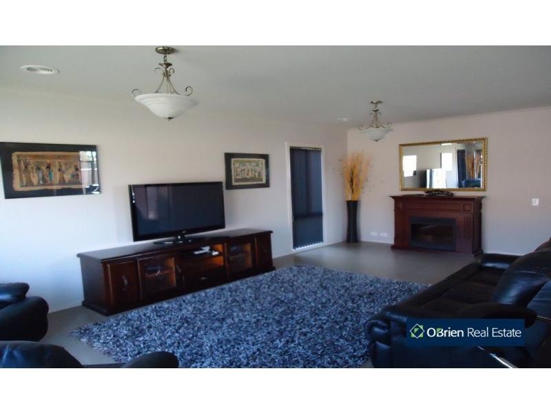 55 Premier Drive, Berwick VIC 3806