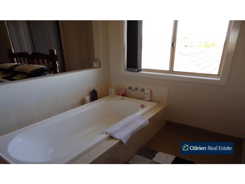 55 Premier Drive, Berwick VIC 3806