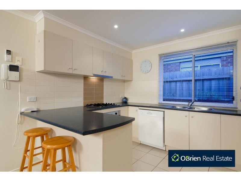 71 Melzak Way, Berwick VIC 3806