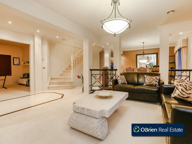 48 Berwick Springs Promenade, Narre Warren South VIC 3805