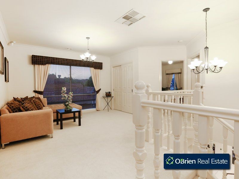 48 Berwick Springs Promenade, Narre Warren South VIC 3805