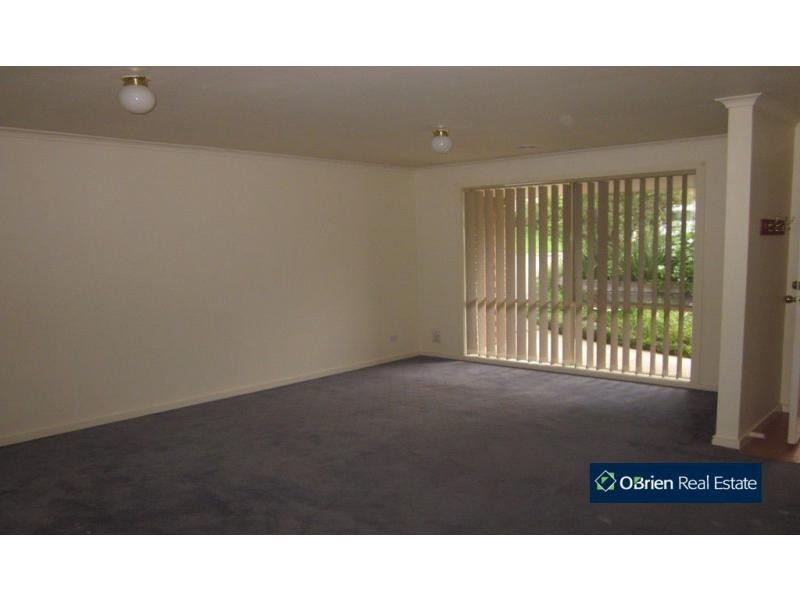 17 Sandalwood Drive, Narre Warren VIC 3805