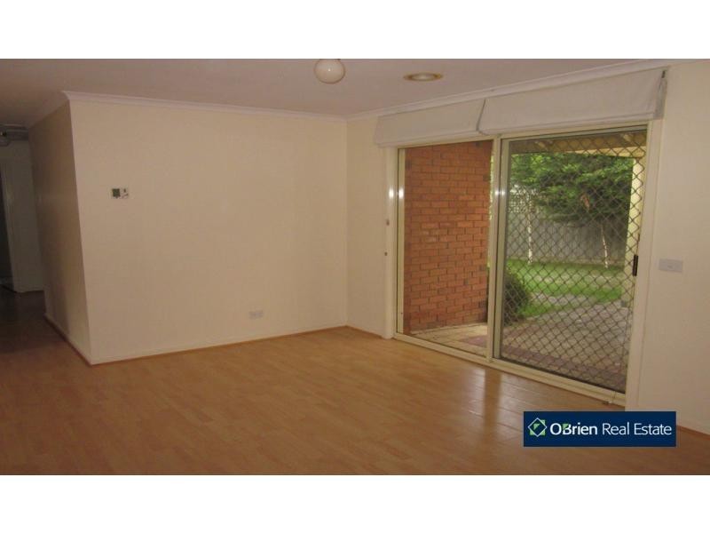 17 Sandalwood Drive, Narre Warren VIC 3805