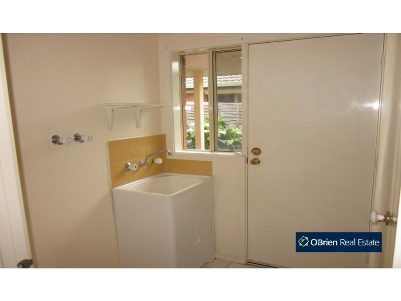 17 Sandalwood Drive, Narre Warren VIC 3805