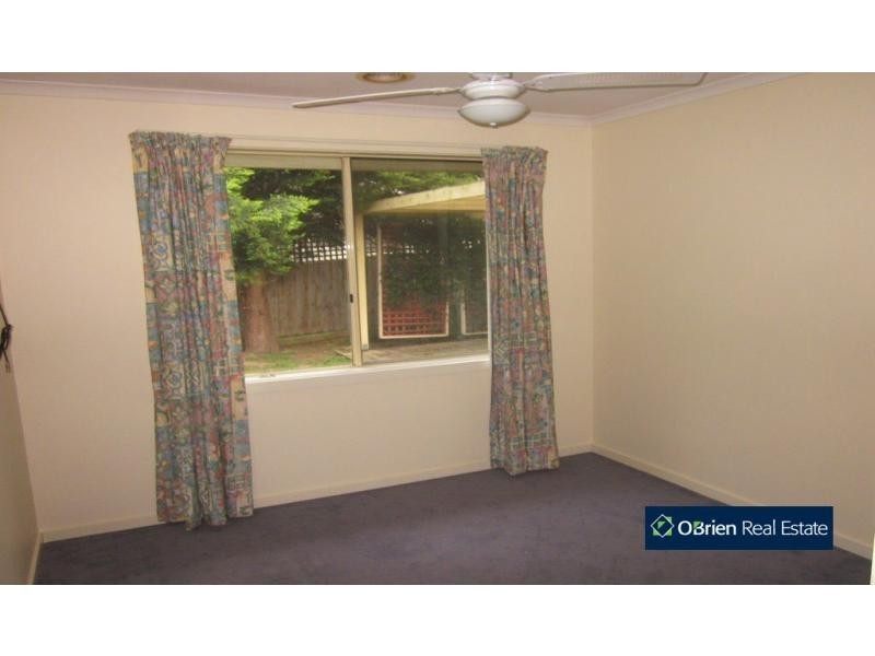 17 Sandalwood Drive, Narre Warren VIC 3805