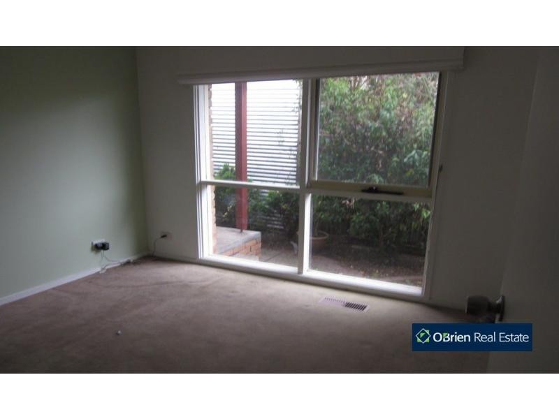 72 Lodge Crescent, Berwick VIC 3806