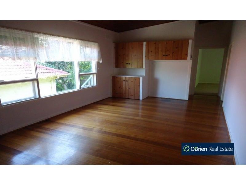 77 Lyall Road, Berwick VIC 3806