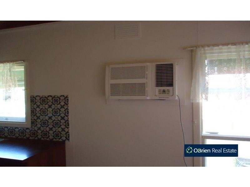 77 Lyall Road, Berwick VIC 3806