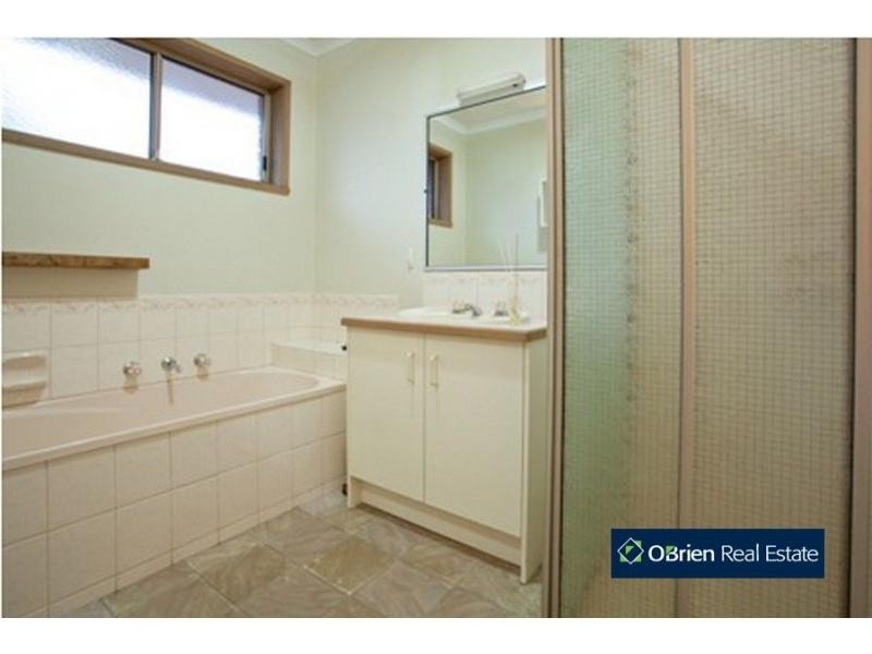 9 Culmara Court, Berwick VIC 3806