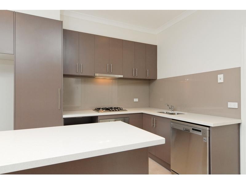 1/4 Daniher Close, Berwick VIC 3806