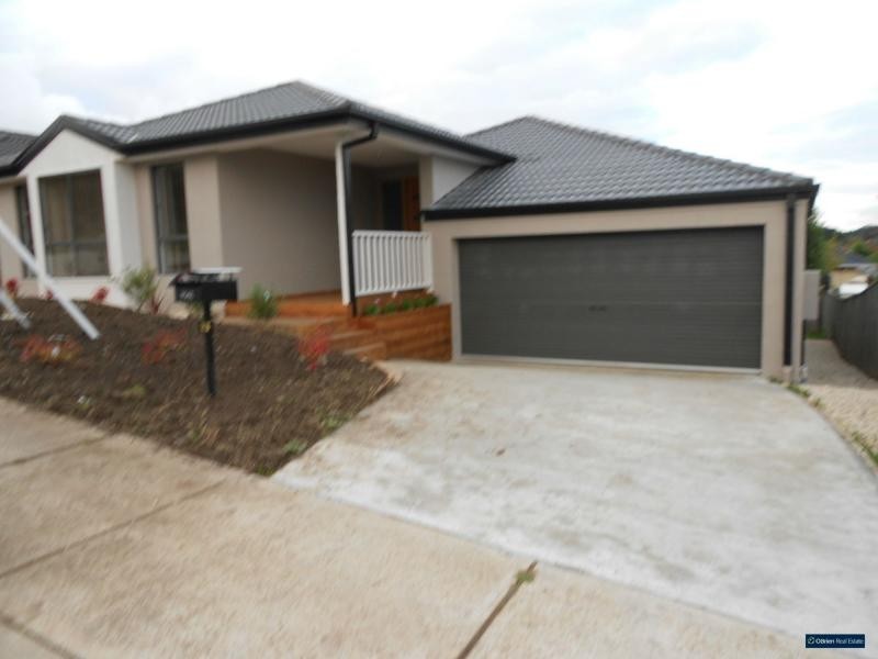 23 Oconnell Street, Berwick VIC 3806