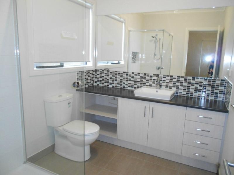 83 Charlbury Crescent, Cranbourne North VIC 3977