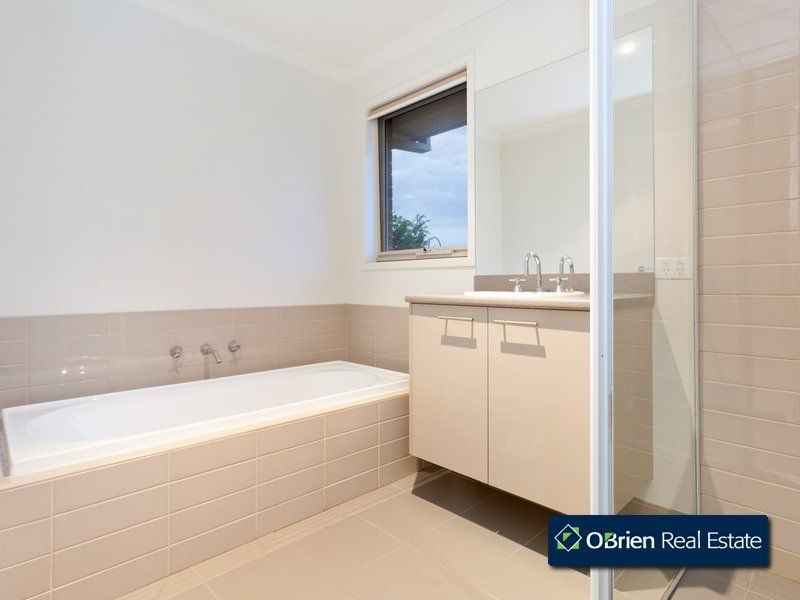 50 Saul Avenue, Berwick VIC 3806