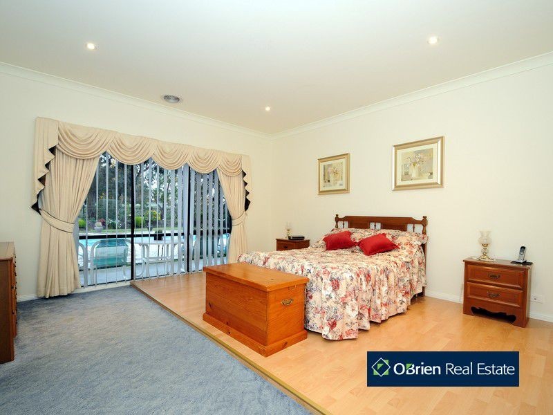 6-8 Lakes Boulevard, Pearcedale VIC 3912
