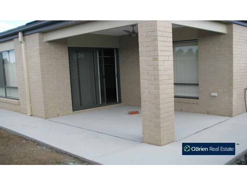 45 Moore Mews, Pakenham VIC 3810