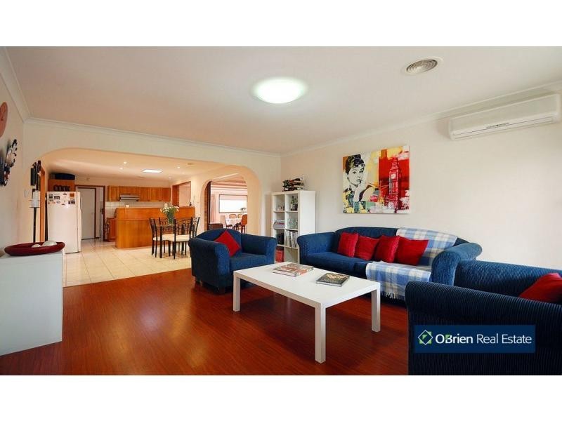 6 Finbar Court, Narre Warren South VIC 3805