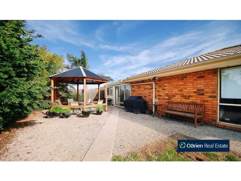 6 Finbar Court, Narre Warren South VIC 3805